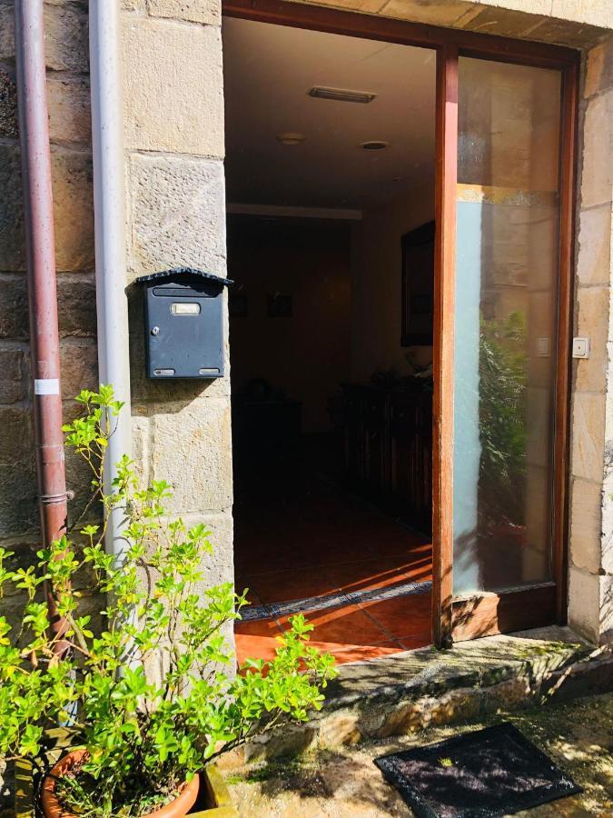 Hostal Jj Salduero Exteriör bild
